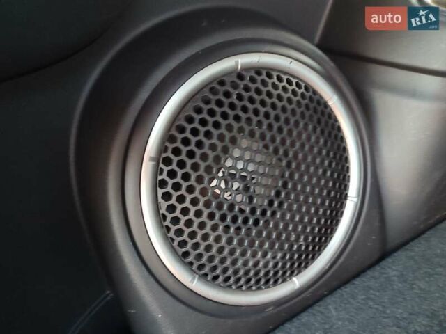 Серый Мицубиси Аутлендер, объемом двигателя 2.3 л и пробегом 250 тыс. км за 13999 $, фото 61 на Automoto.ua