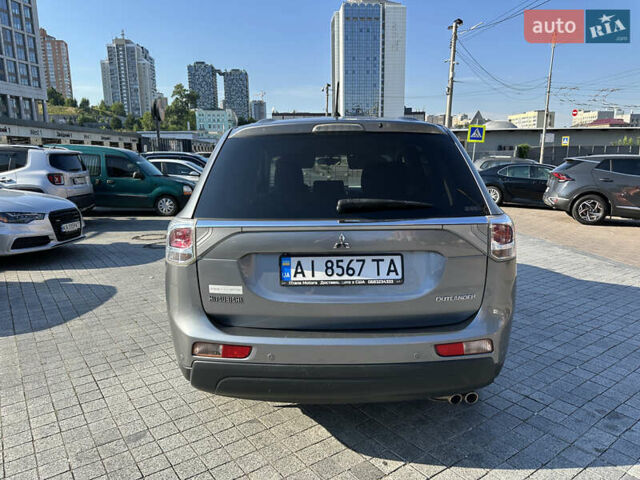 Сірий Міцубісі Аутлендер, об'ємом двигуна 2.4 л та пробігом 150 тис. км за 11300 $, фото 7 на Automoto.ua