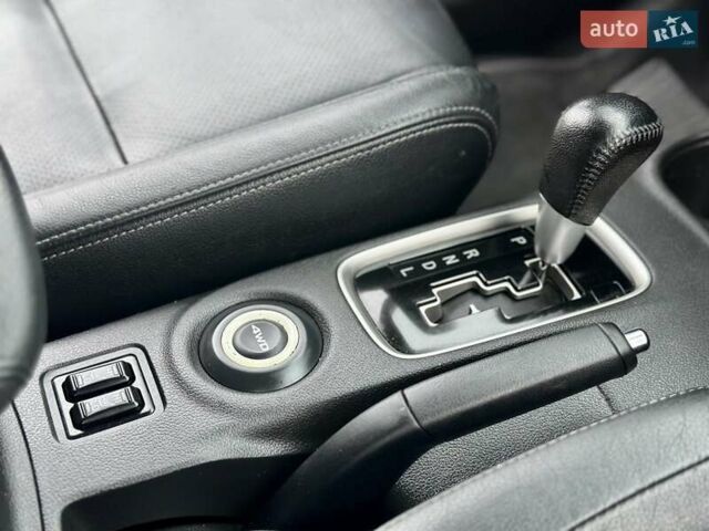 Сірий Міцубісі Аутлендер, об'ємом двигуна 2.3 л та пробігом 207 тис. км за 13700 $, фото 40 на Automoto.ua