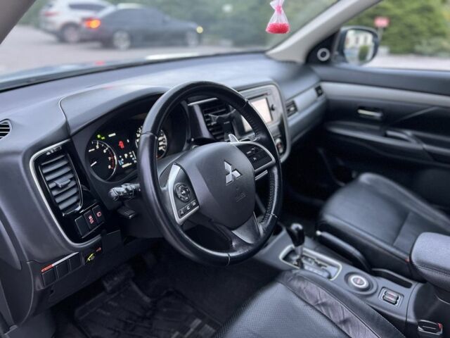 Серый Мицубиси Аутлендер, объемом двигателя 2.4 л и пробегом 199 тыс. км за 13200 $, фото 19 на Automoto.ua