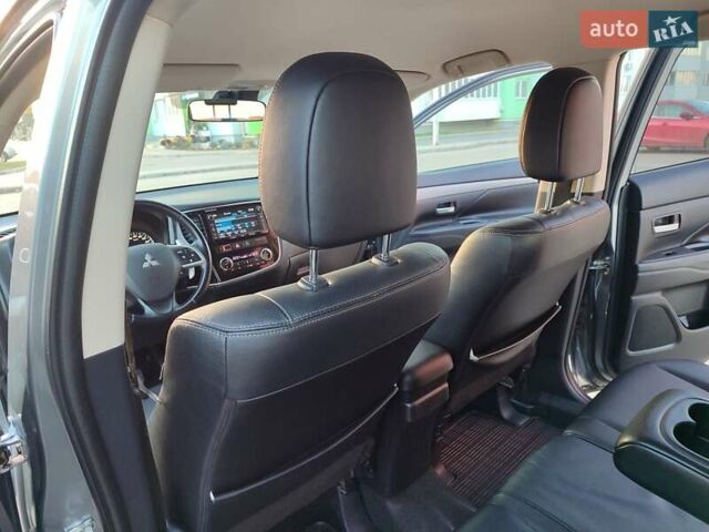 Серый Мицубиси Аутлендер, объемом двигателя 2.3 л и пробегом 250 тыс. км за 13999 $, фото 64 на Automoto.ua
