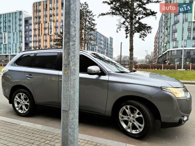 Серый Мицубиси Аутлендер, объемом двигателя 2.4 л и пробегом 209 тыс. км за 10990 $, фото 28 на Automoto.ua