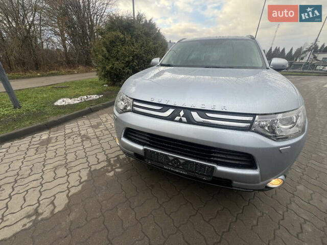 Серый Мицубиси Аутлендер, объемом двигателя 2.2 л и пробегом 224 тыс. км за 13850 $, фото 12 на Automoto.ua
