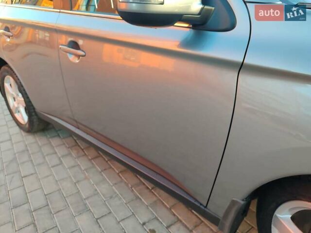 Серый Мицубиси Аутлендер, объемом двигателя 2.3 л и пробегом 250 тыс. км за 13499 $, фото 6 на Automoto.ua