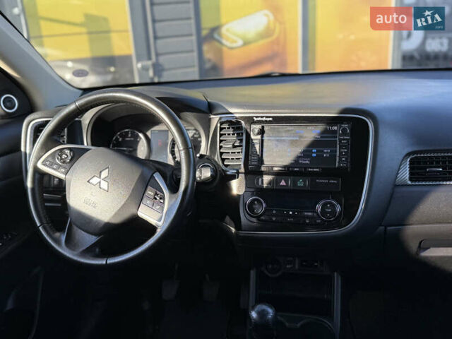 Серый Мицубиси Аутлендер, объемом двигателя 2.3 л и пробегом 193 тыс. км за 14500 $, фото 35 на Automoto.ua