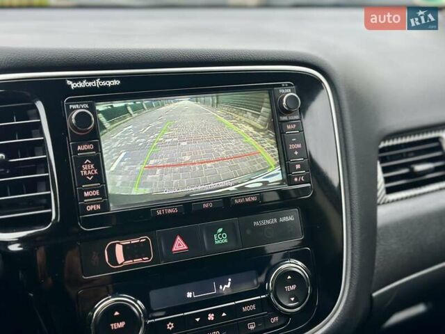 Сірий Міцубісі Аутлендер, об'ємом двигуна 2.3 л та пробігом 207 тис. км за 13700 $, фото 31 на Automoto.ua