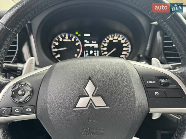 Сірий Міцубісі Аутлендер, об'ємом двигуна 2.36 л та пробігом 177 тис. км за 13499 $, фото 34 на Automoto.ua