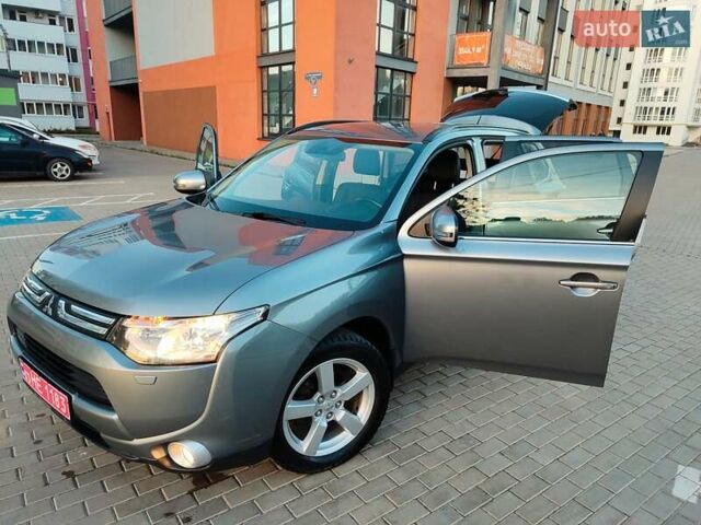 Міцубісі Аутлендер 2013 у Львові на Automoto.ua Сірий Міцубісі Аутлендер, об'ємом двигуна 2.3 л та пробігом 250 тис. км за 13999 $, фото 99 на Automoto.ua