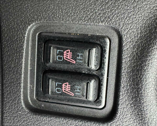 Сірий Міцубісі Аутлендер, об'ємом двигуна 2.36 л та пробігом 177 тис. км за 13499 $, фото 32 на Automoto.ua