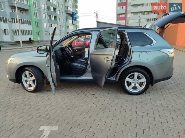 Серый Мицубиси Аутлендер, объемом двигателя 2.3 л и пробегом 250 тыс. км за 13499 $, фото 24 на Automoto.ua