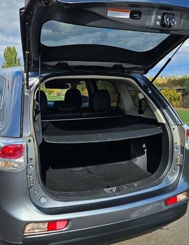 Міцубісі Аутлендер 2013 у Кривому Розі на Automoto.ua Сірий Міцубісі Аутлендер, об'ємом двигуна 3 л та пробігом 104 тис. км за 13500 $, фото 29 на Automoto.ua