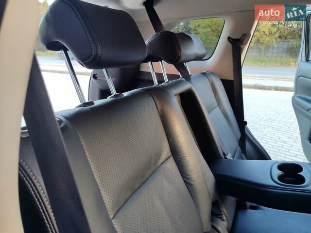 Серый Мицубиси Аутлендер, объемом двигателя 2.3 л и пробегом 250 тыс. км за 13999 $, фото 74 на Automoto.ua