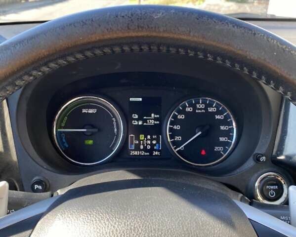 Міцубісі Аутлендер 2013 у Києві на Automoto.ua Сірий Міцубісі Аутлендер, об'ємом двигуна 2 л та пробігом 258 тис. км за 13700 $, фото 3 на Automoto.ua