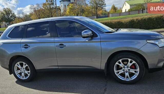Міцубісі Аутлендер 2013 у Кривому Розі на Automoto.ua Сірий Міцубісі Аутлендер, об'ємом двигуна 3 л та пробігом 104 тис. км за 13500 $, фото 13 на Automoto.ua