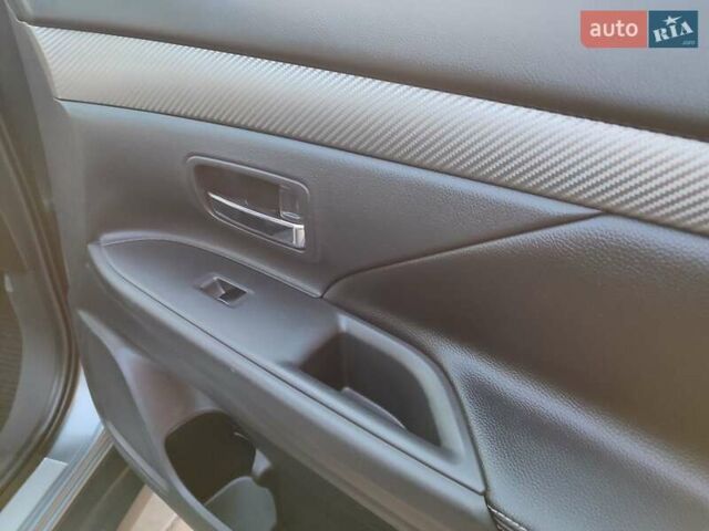 Серый Мицубиси Аутлендер, объемом двигателя 2.3 л и пробегом 250 тыс. км за 13499 $, фото 42 на Automoto.ua