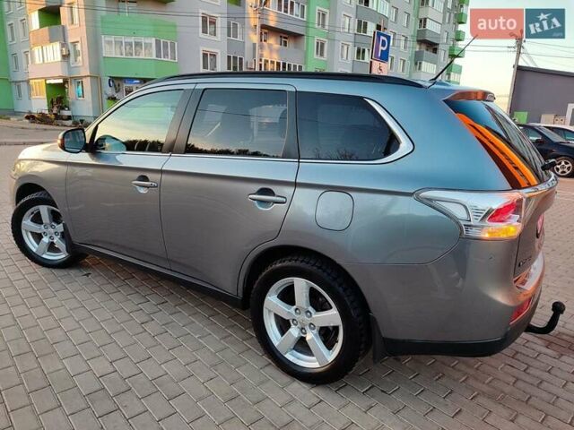 Міцубісі Аутлендер 2013 у Львові на Automoto.ua Сірий Міцубісі Аутлендер, об'ємом двигуна 2.3 л та пробігом 250 тис. км за 13999 $, фото 20 на Automoto.ua
