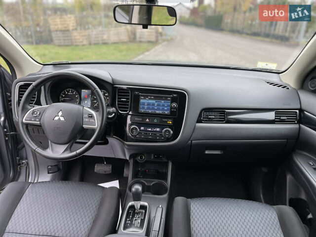 Сірий Міцубісі Аутлендер, об'ємом двигуна 2.4 л та пробігом 240 тис. км за 9999 $, фото 16 на Automoto.ua