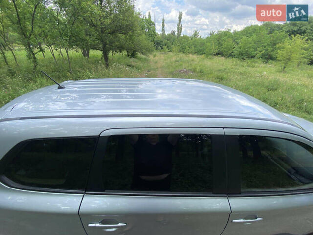 Серый Мицубиси Аутлендер, объемом двигателя 2 л и пробегом 203 тыс. км за 10999 $, фото 7 на Automoto.ua