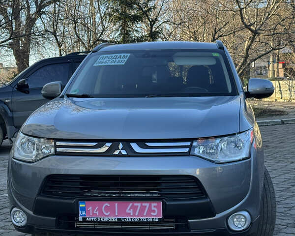 Серый Мицубиси Аутлендер, объемом двигателя 2.2 л и пробегом 200 тыс. км за 13200 $, фото 8 на Automoto.ua