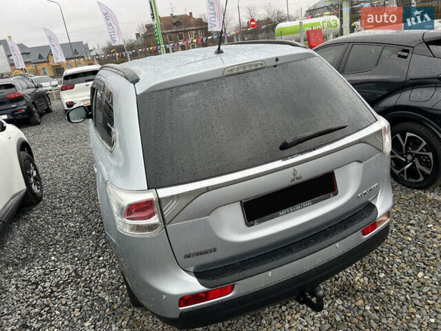 Серый Мицубиси Аутлендер, объемом двигателя 2.2 л и пробегом 243 тыс. км за 13850 $, фото 11 на Automoto.ua