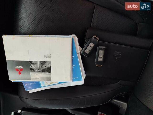 Серый Мицубиси Аутлендер, объемом двигателя 2.3 л и пробегом 250 тыс. км за 12999 $, фото 78 на Automoto.ua