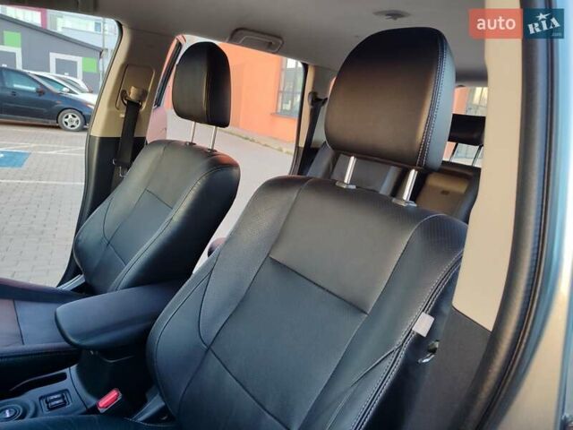 Серый Мицубиси Аутлендер, объемом двигателя 2.3 л и пробегом 250 тыс. км за 12999 $, фото 26 на Automoto.ua