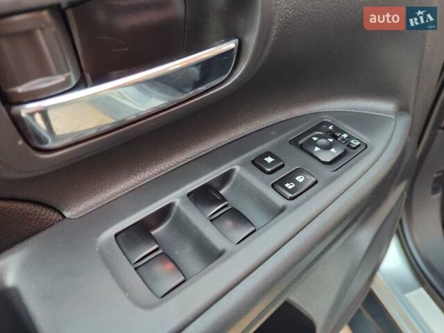 Серый Мицубиси Аутлендер, объемом двигателя 2.3 л и пробегом 250 тыс. км за 13999 $, фото 84 на Automoto.ua