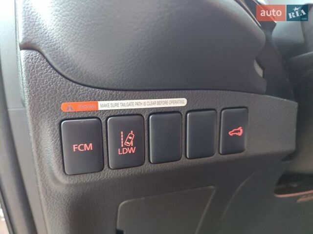 Серый Мицубиси Аутлендер, объемом двигателя 2.3 л и пробегом 250 тыс. км за 13999 $, фото 83 на Automoto.ua