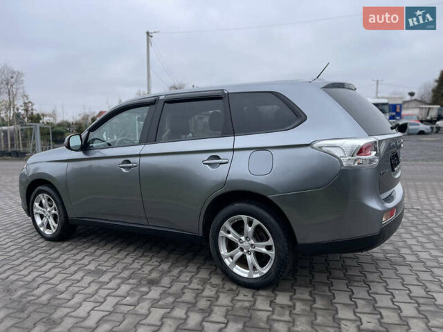 Сірий Міцубісі Аутлендер, об'ємом двигуна 2.4 л та пробігом 240 тис. км за 9999 $, фото 9 на Automoto.ua