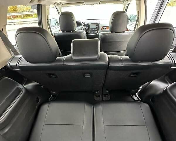 Серый Мицубиси Аутлендер, объемом двигателя 2.4 л и пробегом 228 тыс. км за 13999 $, фото 42 на Automoto.ua