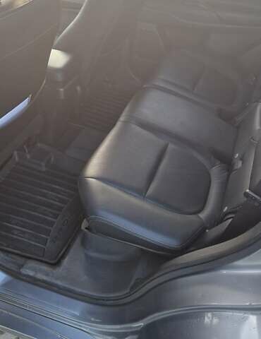 Серый Мицубиси Аутлендер, объемом двигателя 2 л и пробегом 243 тыс. км за 13500 $, фото 7 на Automoto.ua