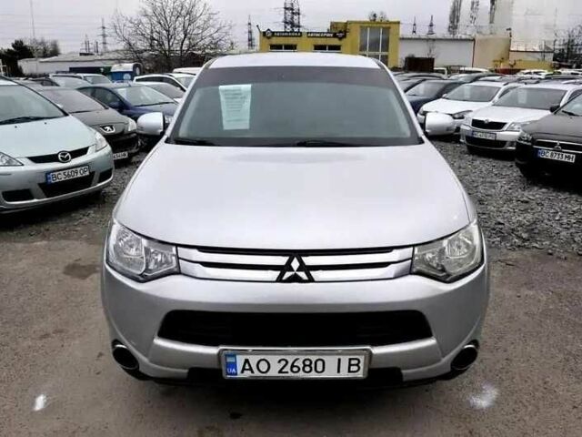 Міцубісі Аутлендер 2014 у Львові на Automoto.ua Сірий Міцубісі Аутлендер, об'ємом двигуна 2 л та пробігом 200 тис. км за 10800 $, фото 1 на Automoto.ua
