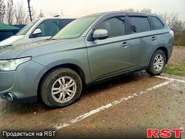 Сірий Міцубісі Аутлендер, об'ємом двигуна 2 л та пробігом 0 тис. км за 15000 $, фото 4 на Automoto.ua