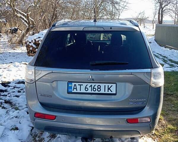 Сірий Міцубісі Аутлендер, об'ємом двигуна 2 л та пробігом 170 тис. км за 15200 $, фото 1 на Automoto.ua