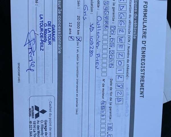 Сірий Міцубісі Аутлендер, об'ємом двигуна 2 л та пробігом 214 тис. км за 14100 $, фото 26 на Automoto.ua