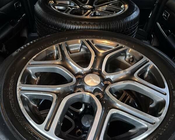 Сірий Міцубісі Аутлендер, об'ємом двигуна 2.36 л та пробігом 182 тис. км за 13600 $, фото 21 на Automoto.ua