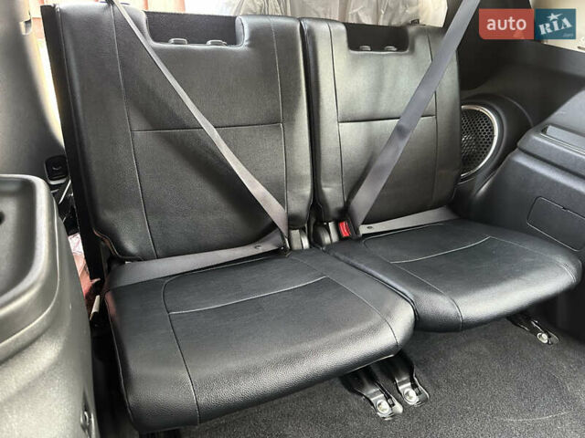 Сірий Міцубісі Аутлендер, об'ємом двигуна 2.4 л та пробігом 219 тис. км за 10800 $, фото 4 на Automoto.ua