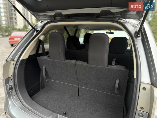 Сірий Міцубісі Аутлендер, об'ємом двигуна 2.4 л та пробігом 190 тис. км за 13000 $, фото 7 на Automoto.ua