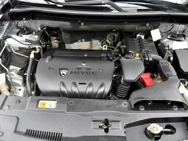 Міцубісі Аутлендер 2014 у Львові на Automoto.ua Сірий Міцубісі Аутлендер, об'ємом двигуна 2 л та пробігом 200 тис. км за 10800 $, фото 16 на Automoto.ua