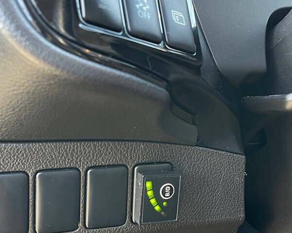 Сірий Міцубісі Аутлендер, об'ємом двигуна 2.4 л та пробігом 209 тис. км за 12200 $, фото 5 на Automoto.ua