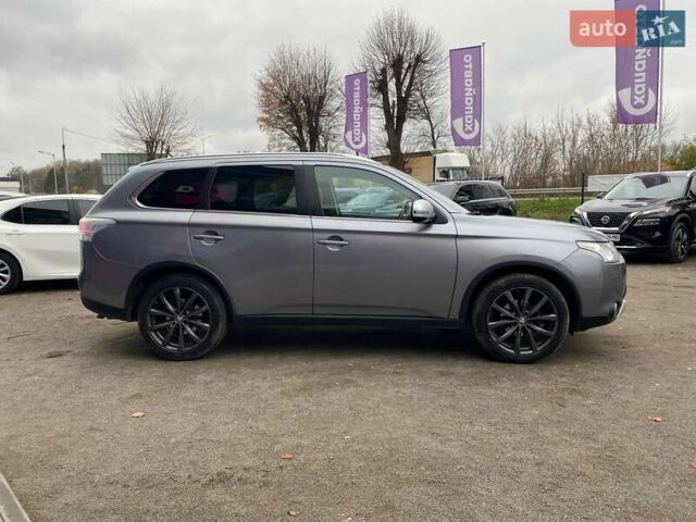 Серый Мицубиси Аутлендер, объемом двигателя 2.3 л и пробегом 262 тыс. км за 16500 $, фото 3 на Automoto.ua