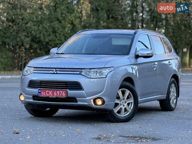 Серый Мицубиси Аутлендер, объемом двигателя 2 л и пробегом 200 тыс. км за 13999 $, фото 11 на Automoto.ua