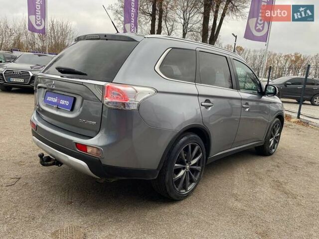 Серый Мицубиси Аутлендер, объемом двигателя 2.3 л и пробегом 262 тыс. км за 16500 $, фото 4 на Automoto.ua