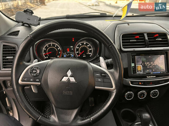 Серый Мицубиси Аутлендер, объемом двигателя 2 л и пробегом 96 тыс. км за 12700 $, фото 7 на Automoto.ua