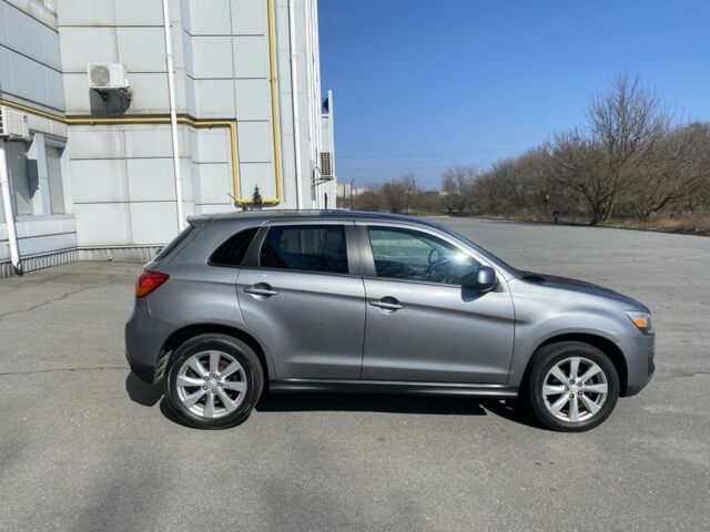 Серый Мицубиси Аутлендер, объемом двигателя 2.4 л и пробегом 250 тыс. км за 10800 $, фото 4 на Automoto.ua