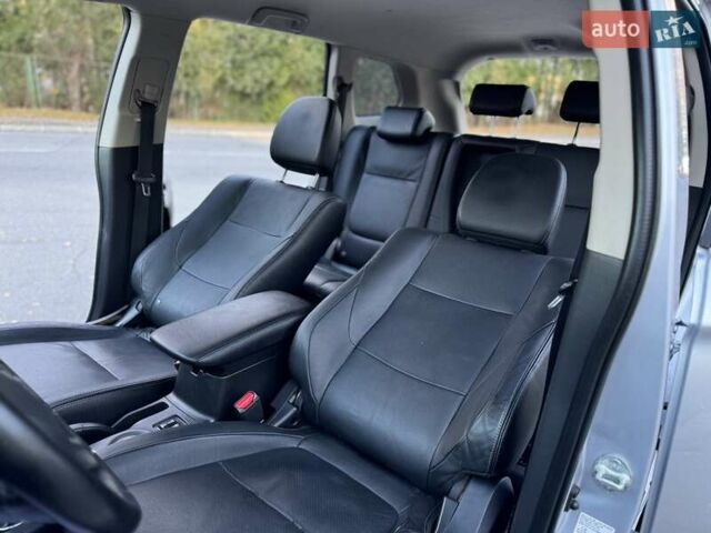 Серый Мицубиси Аутлендер, объемом двигателя 2 л и пробегом 200 тыс. км за 13999 $, фото 39 на Automoto.ua