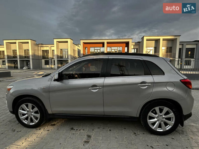 Серый Мицубиси Аутлендер, объемом двигателя 2 л и пробегом 96 тыс. км за 12700 $, фото 4 на Automoto.ua