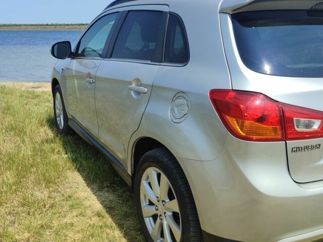 Серый Мицубиси Аутлендер, объемом двигателя 2.4 л и пробегом 132 тыс. км за 12300 $, фото 9 на Automoto.ua