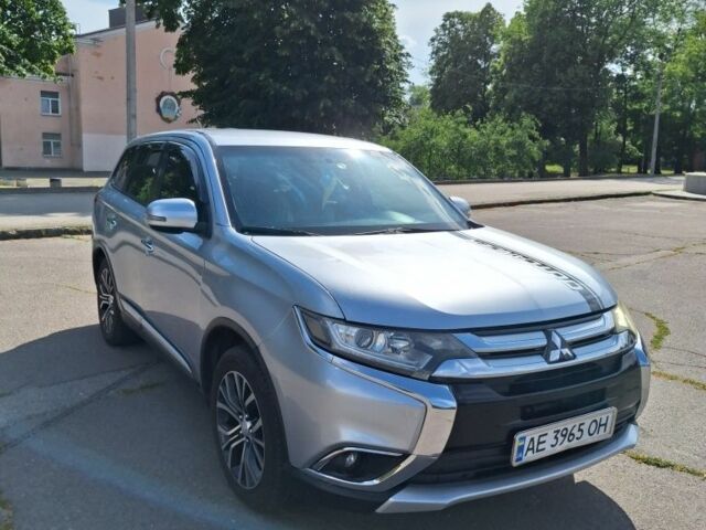 Серый Мицубиси Аутлендер, объемом двигателя 2.4 л и пробегом 160 тыс. км за 14200 $, фото 3 на Automoto.ua