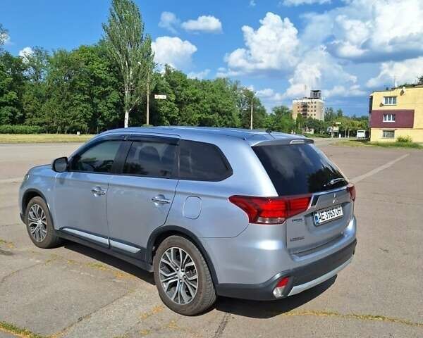 Серый Мицубиси Аутлендер, объемом двигателя 2.4 л и пробегом 160 тыс. км за 14200 $, фото 1 на Automoto.ua